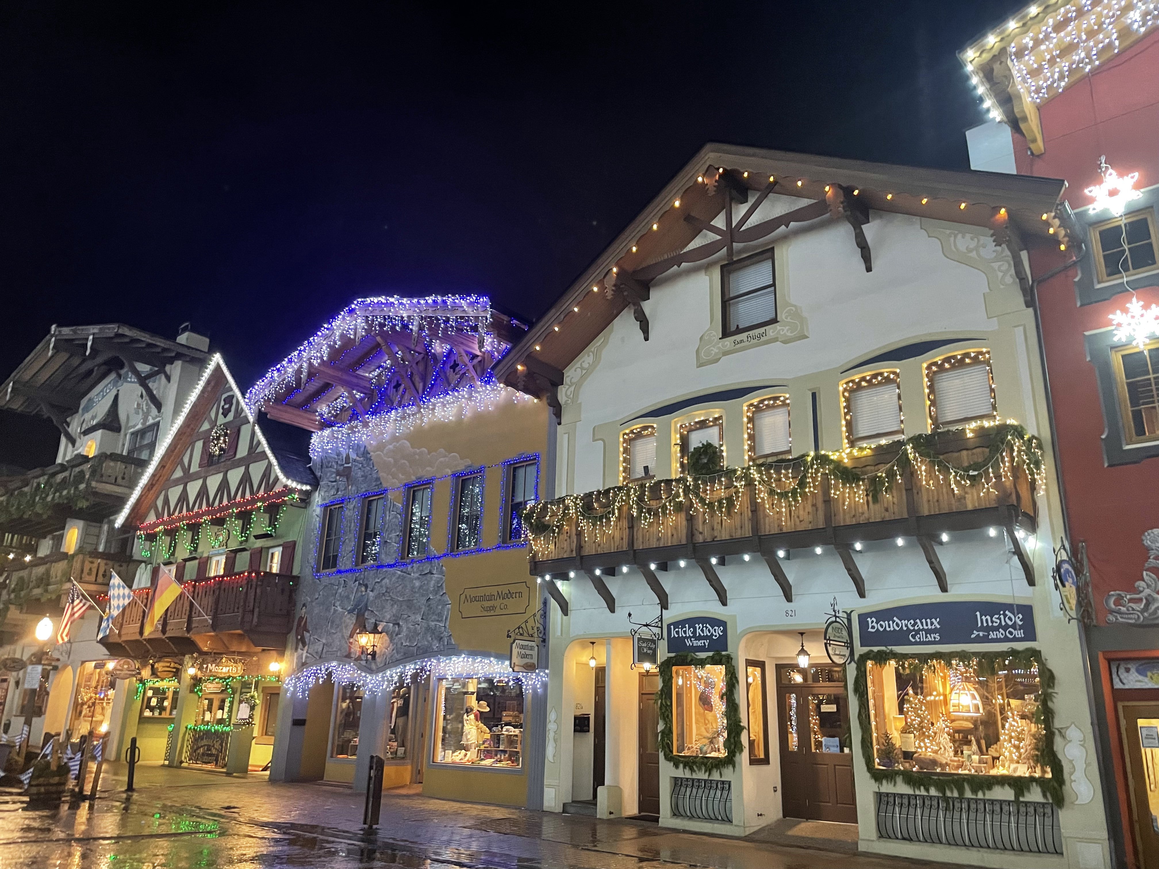 Leavenworth Christmas Lighting Festival Day Trip